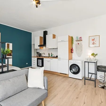 2 Schlafplaetze - Zentral, Ruhig, Wlan, Terrasse