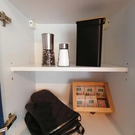 2 Schlafplaetze - Zentral, Ruhig, Wlan, Terrasse 아파트