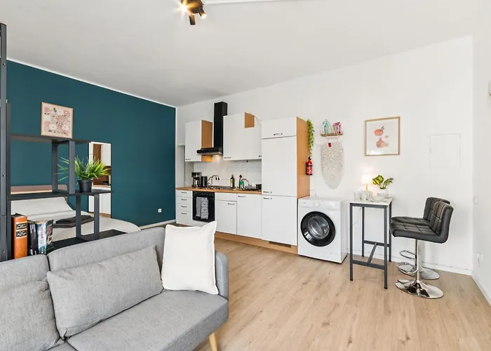 2 Schlafplätze - Zentral, Ruhig, Wlan, Terrasse