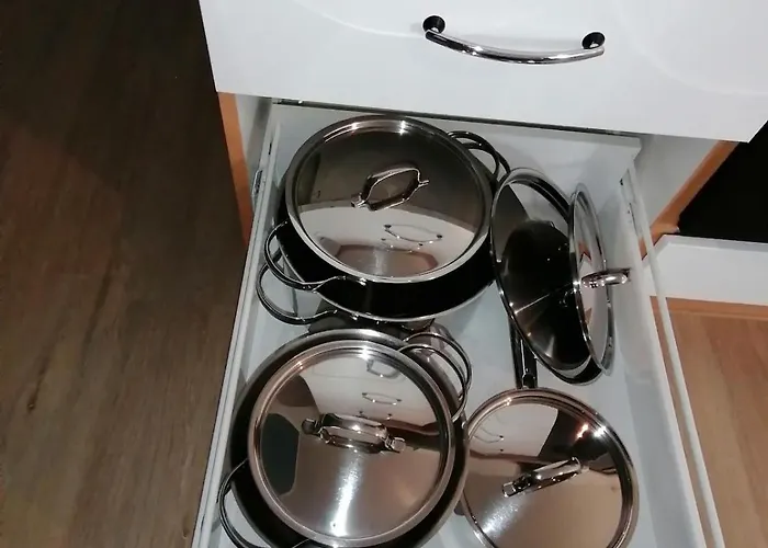 2 Schlafplätze - Zentral, Ruhig, Wlan, Terrasse *